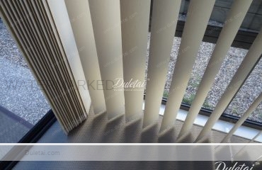 vertical blinds