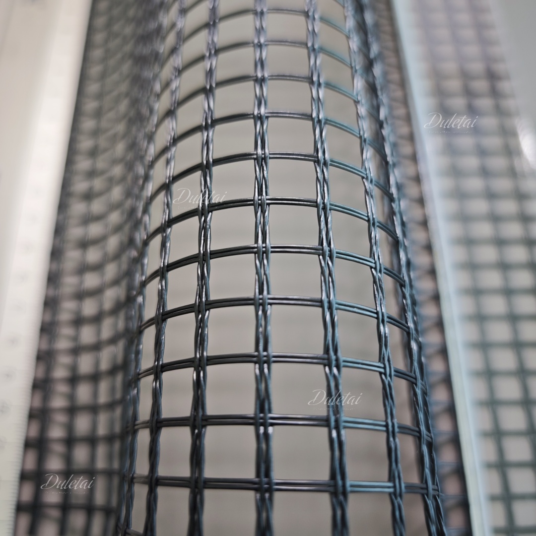 IMG_20251225_131543 PVC extrusion coated polyester mesh